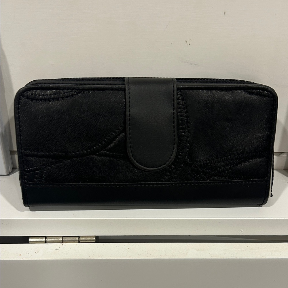 Leather Black Women's Wallet Vintage with calculator nwot